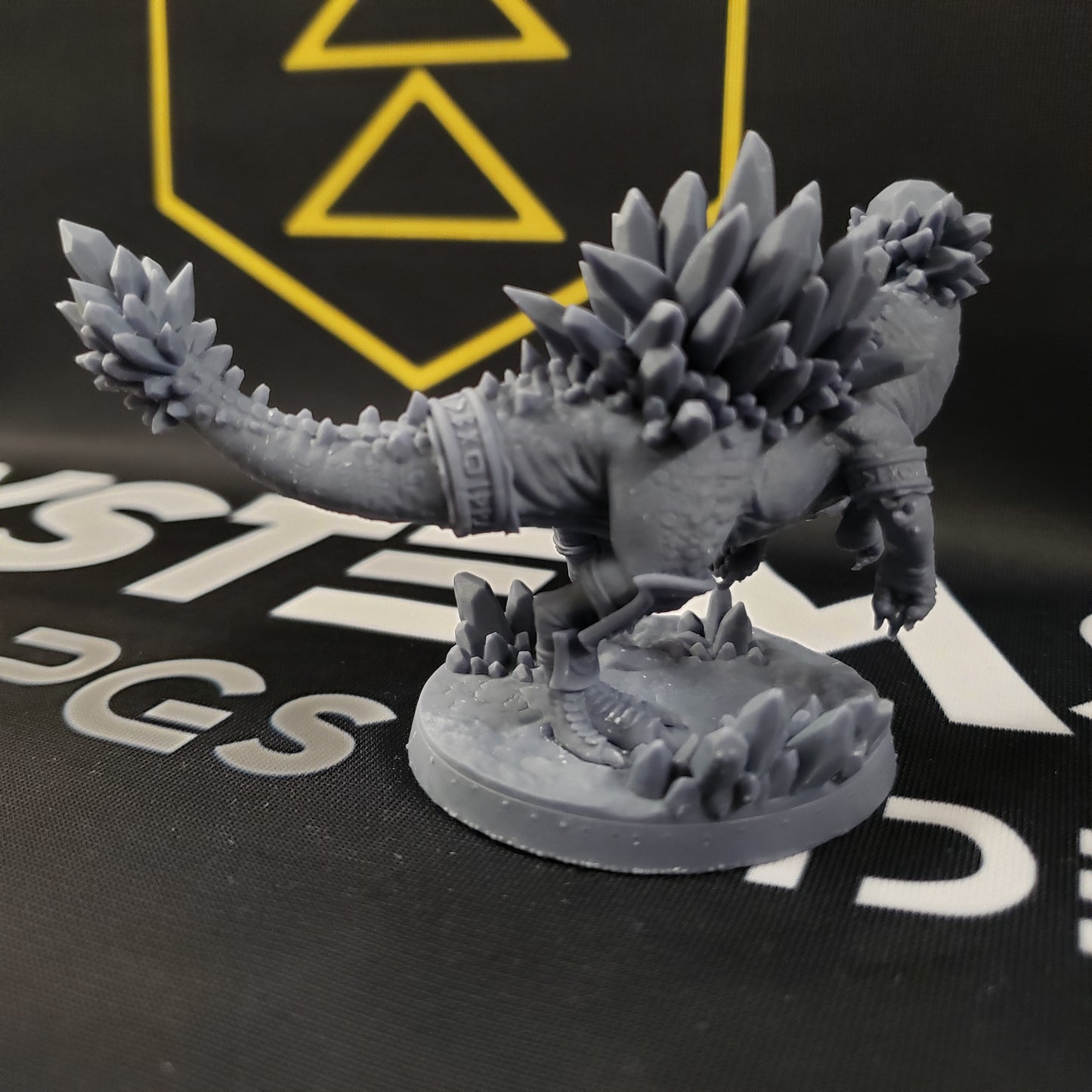 Prismasaurus, Armored (Crystalline Pachycephalosaurus)