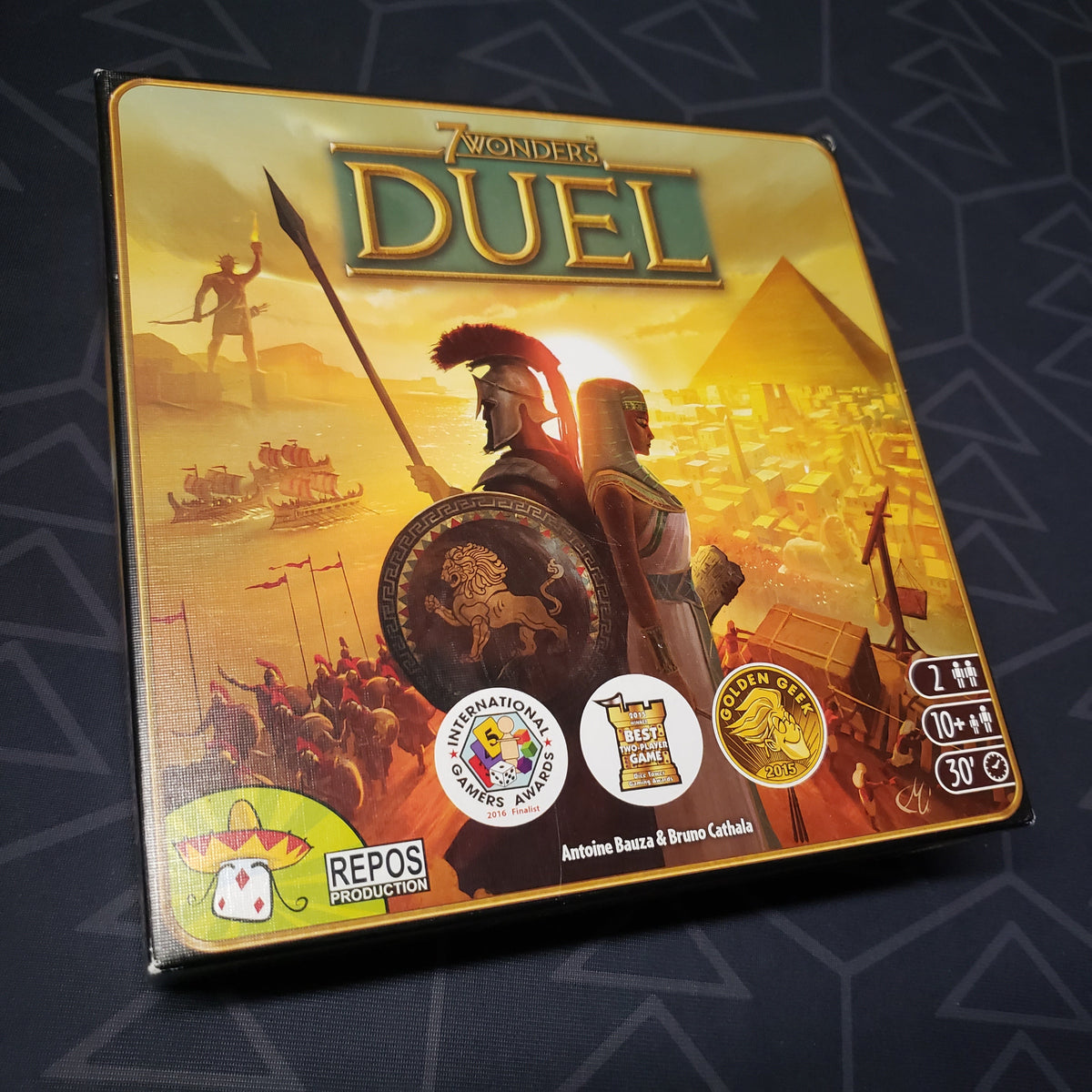 Image shows the front cover of the box of the 7 Wonders Duel board game