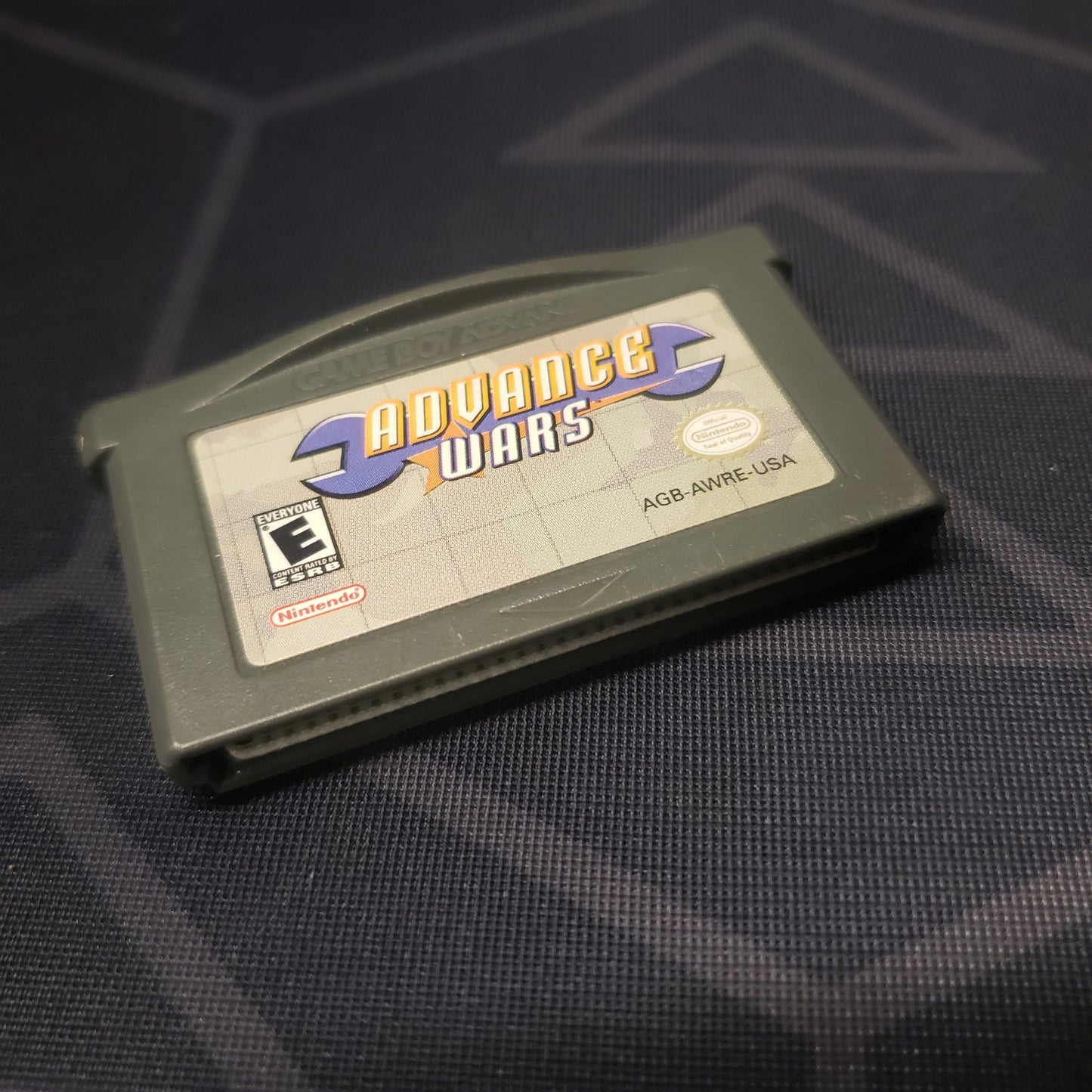 Image shows the front of the cartridge for the video game Advance Wars for Nintendo Game Boy Advance