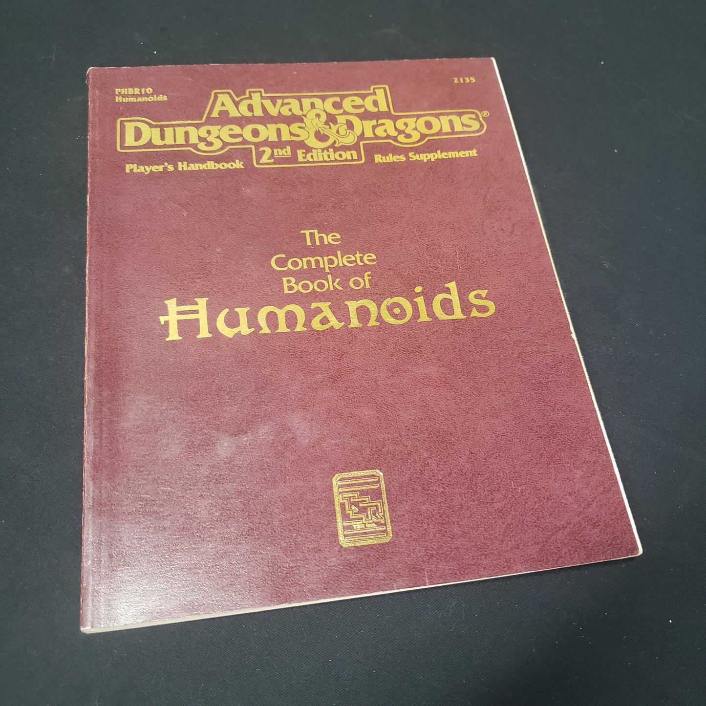 Image shows the front cover of the Complete Book of Humanoids for the roleplaying game Advanced Dungeons & Dragons: Second Edition