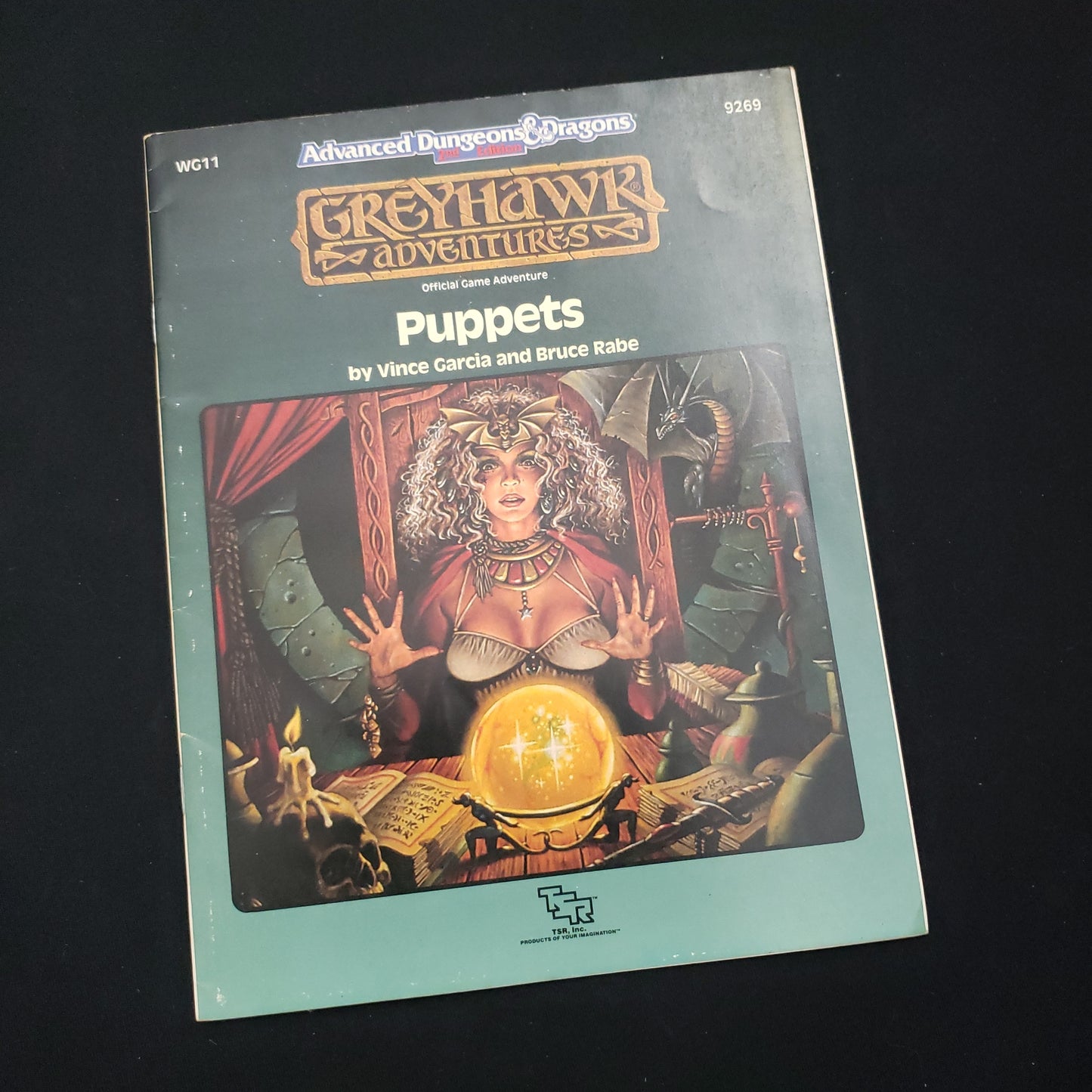 Image shows the front cover of the Puppets book for the Advanced Dungeons & Dragon 2E roleplaying game