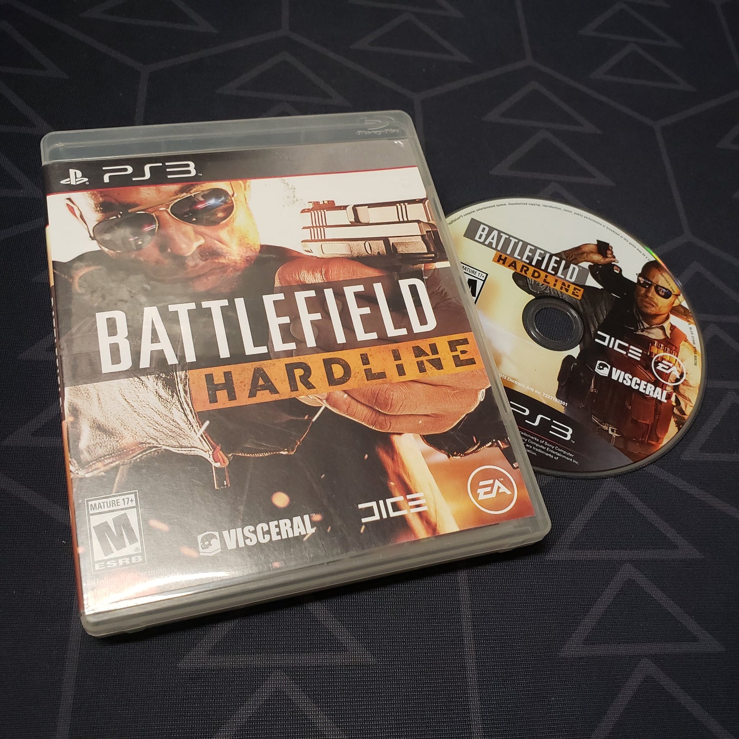 Image shows the case and disc for the video game Battlefield Hardline for Playstation 3