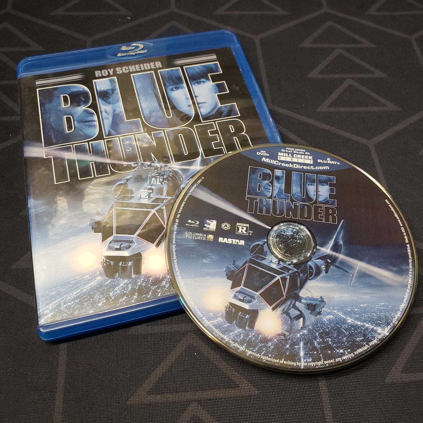 Image shows the case & disc for the movie Blue Thunder on Blu-Ray
