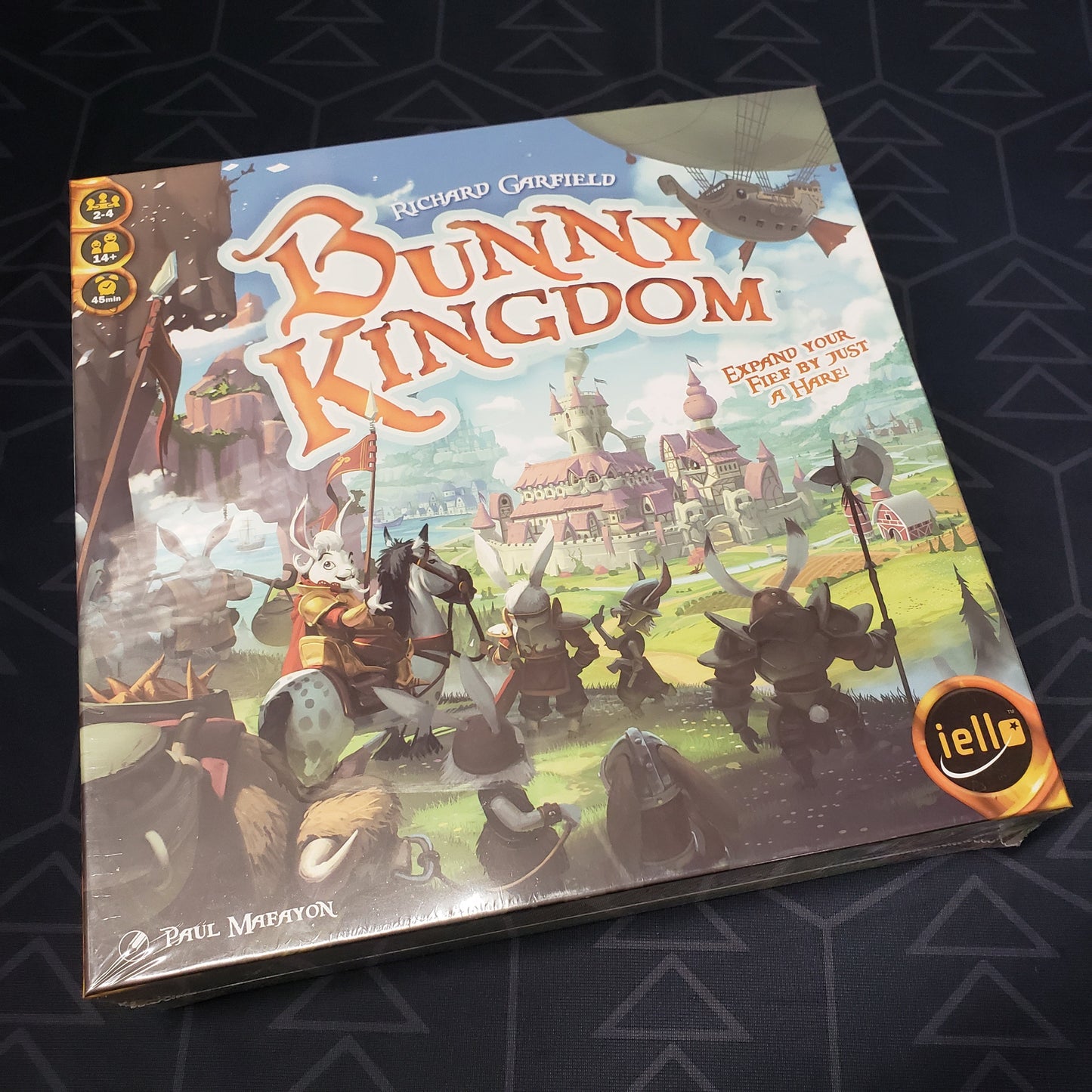 Image shows the front cover of the box of the Bunny Kingdom board game