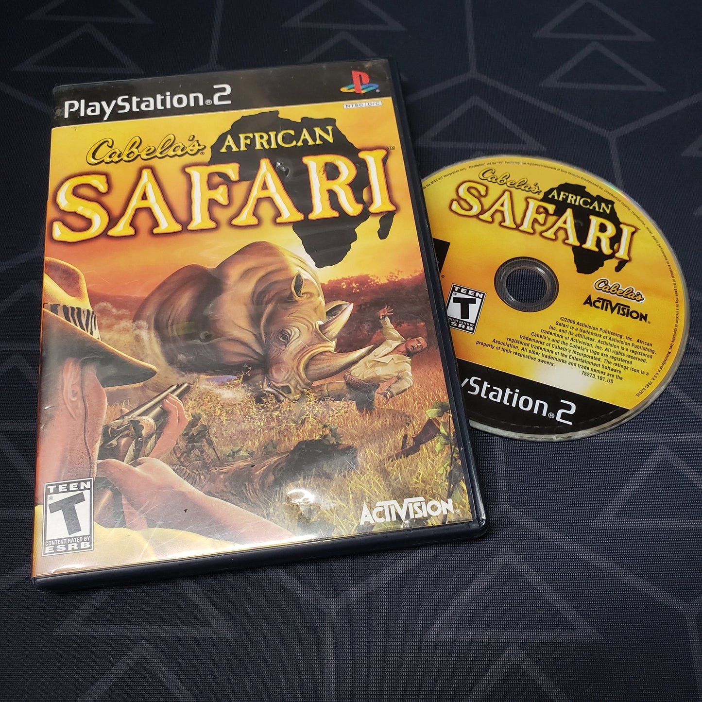 Image shows the case & disc for the video game Cabela's African Safari for Playstation 2