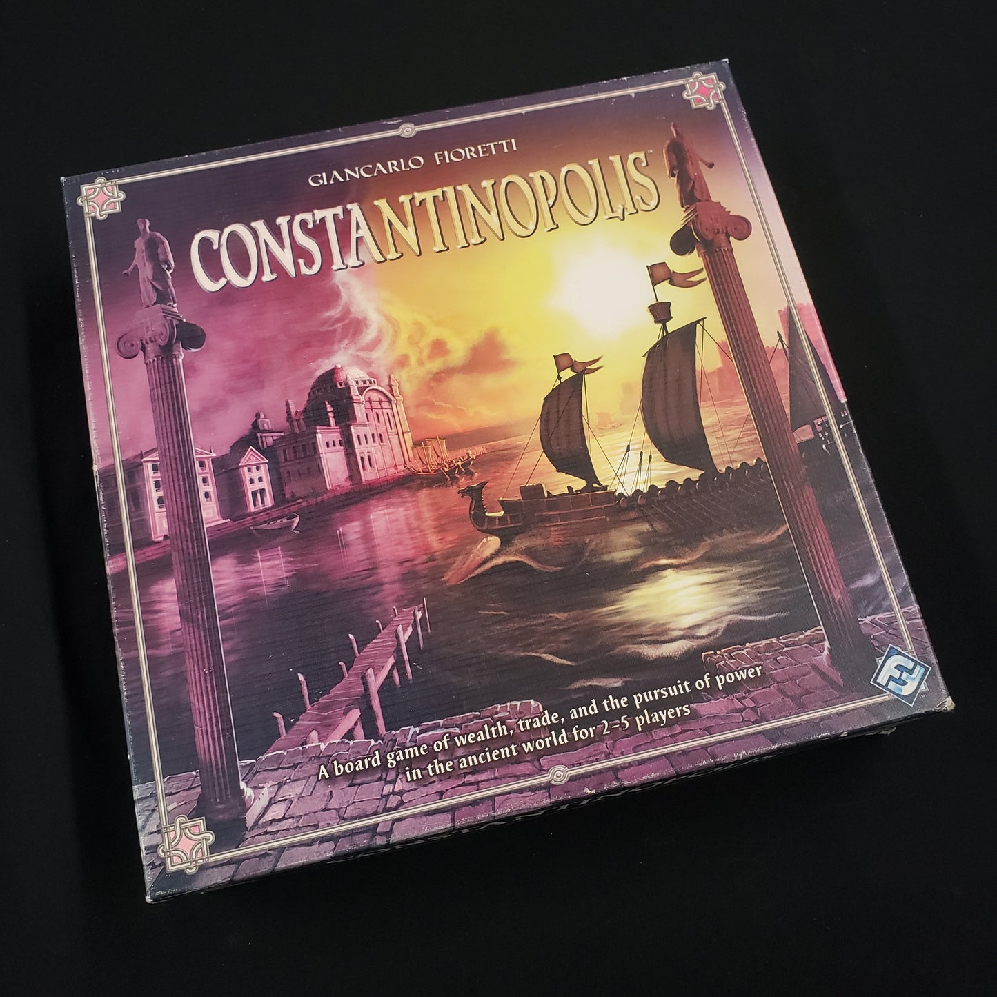 Image shows the front cover of the box of the Constantinopolis board game