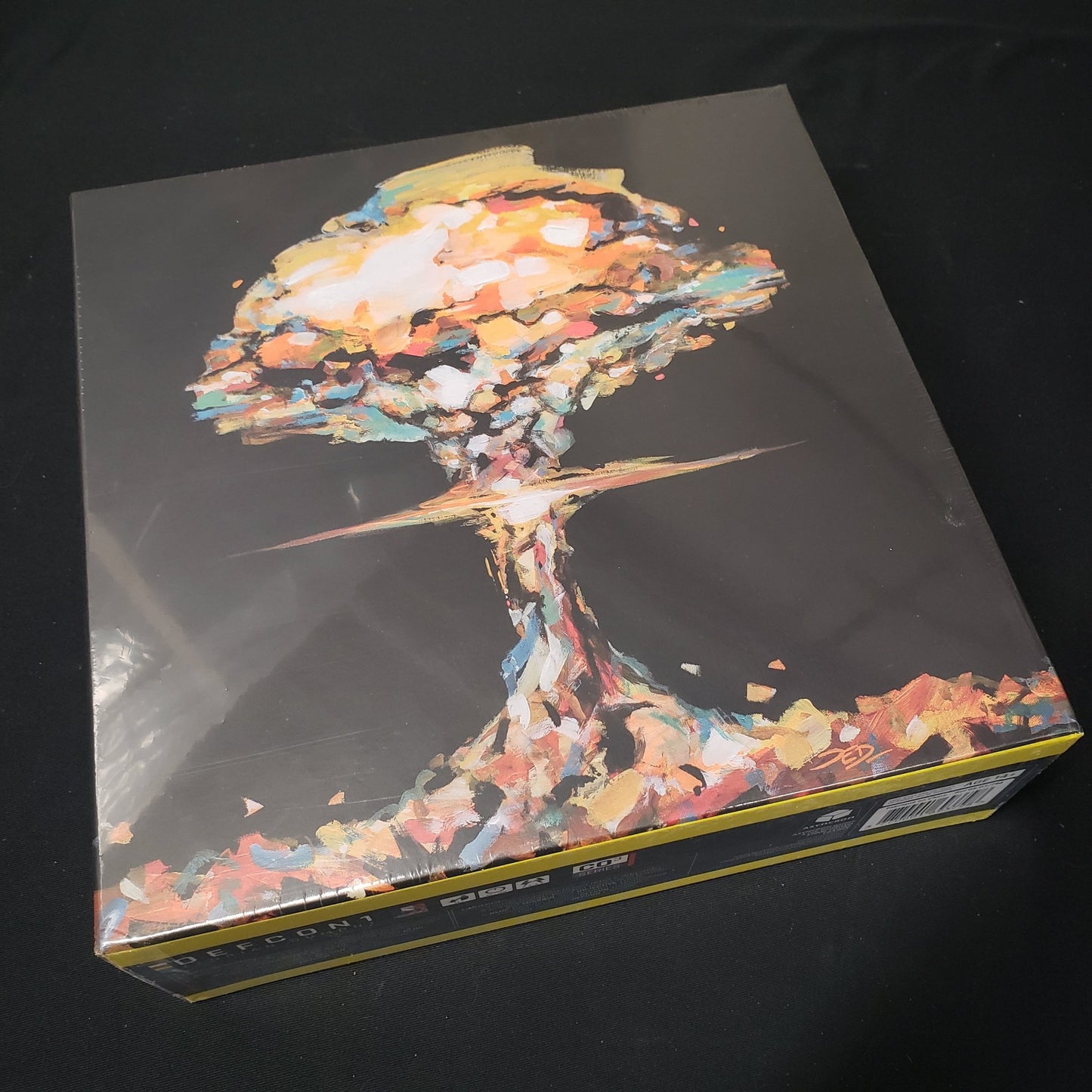 Image shows the front cover of the box of the DEFCON 1 board game