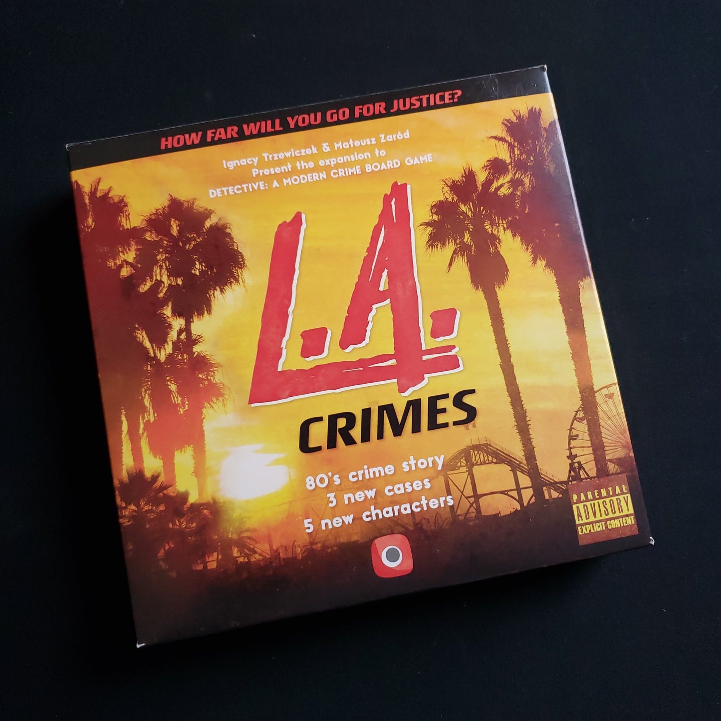 Image shows the front cover of the box of the L.A. Crimes expansion for the Detective board game
