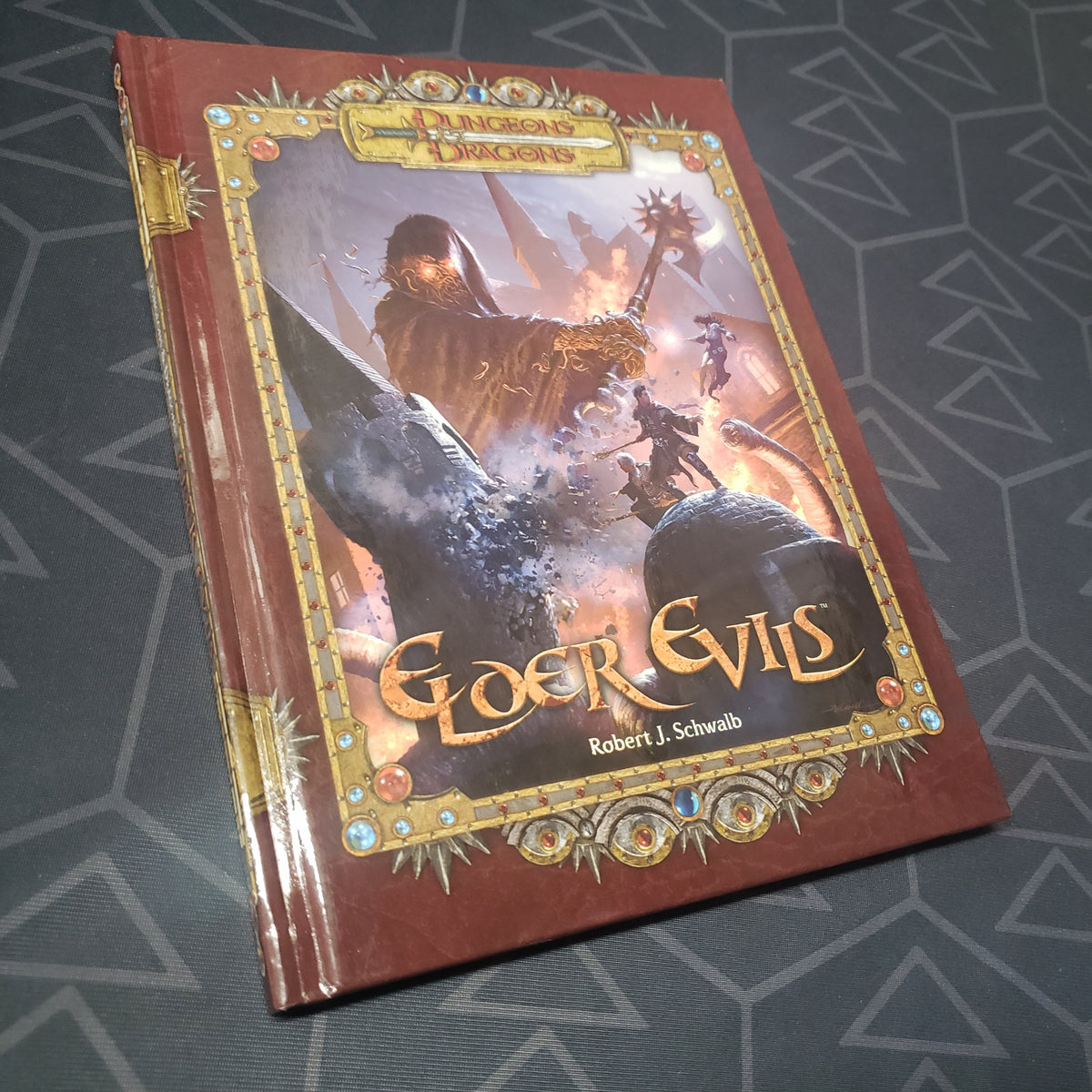 Image shows the front cover of the Elder Evils book for the roleplaying game Dungeons & Dragons 3.5E