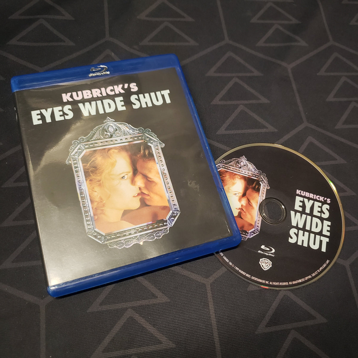 Image shows the case & disc for the movie Eyes Wide Shut on Blu-Ray