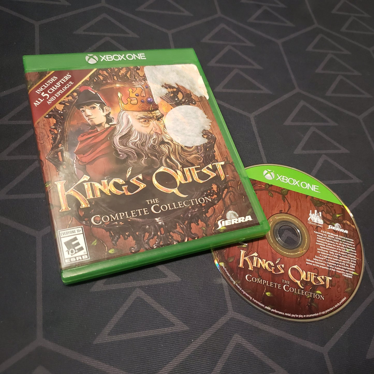 Image shows the case and disc for the video game King's Quest: The Complete Collection for Xbox One