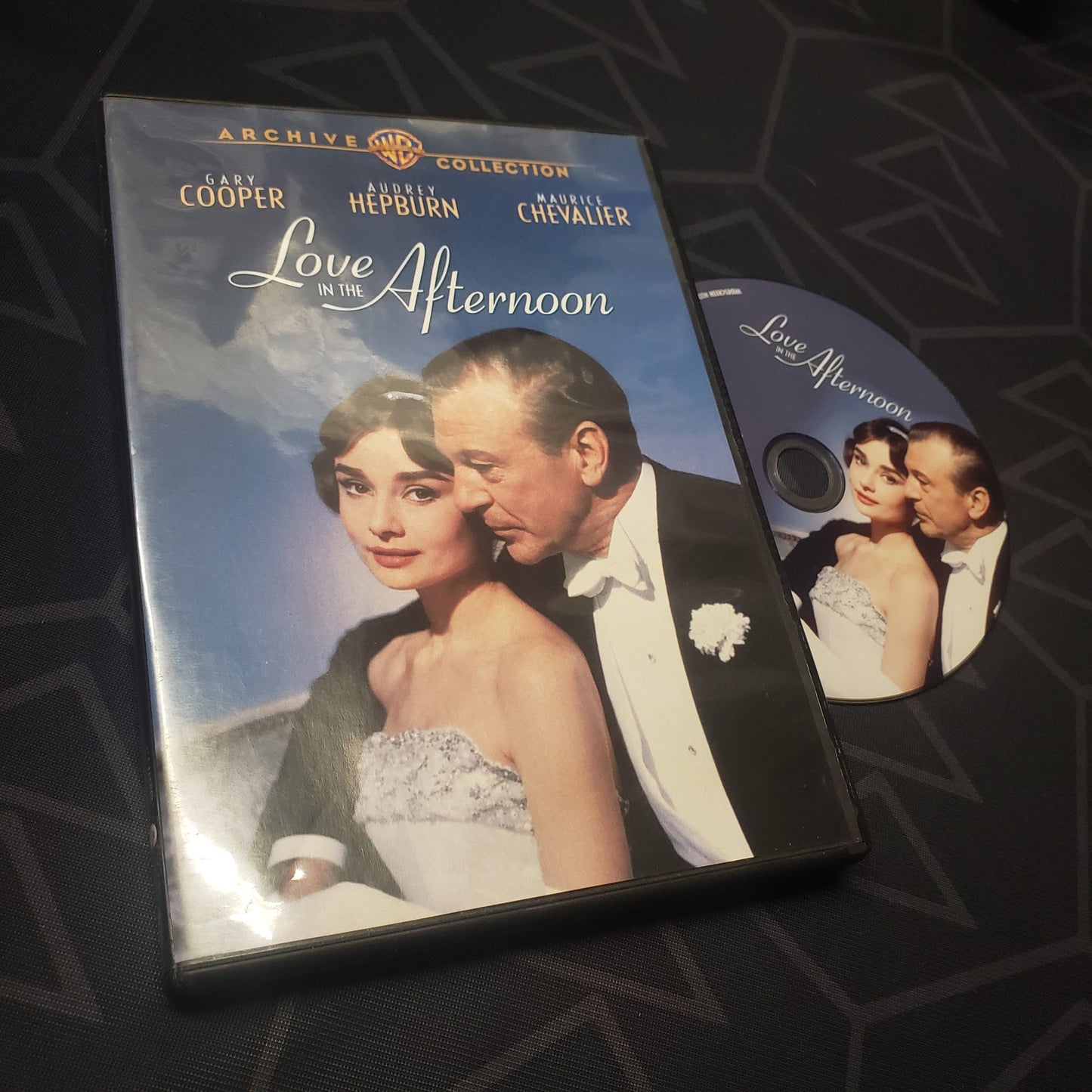 Image shows the case & disc for the movie Love in the Afternoon on DVD