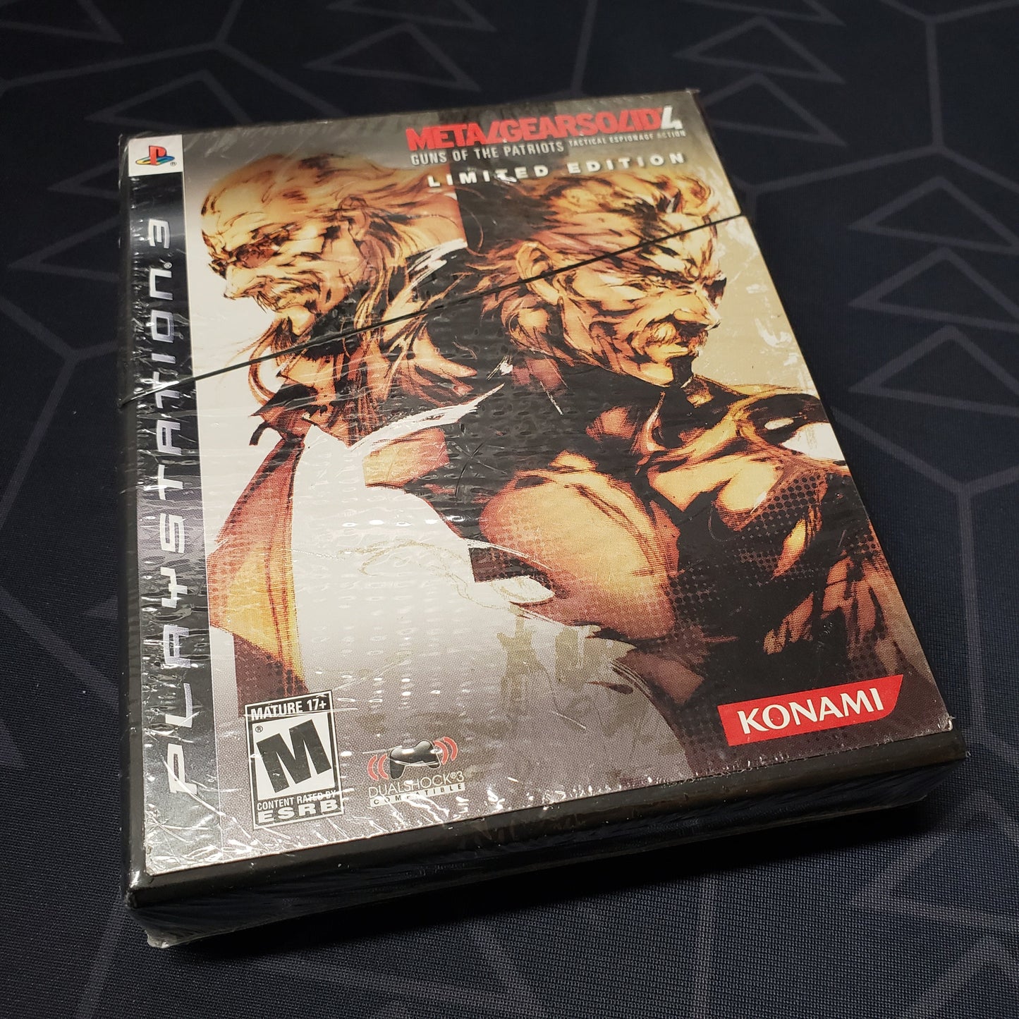 Image shows the front of the Limited Edition box for the video game Metal Gear Solid 4: Guns of the Patriots for Playstation 3