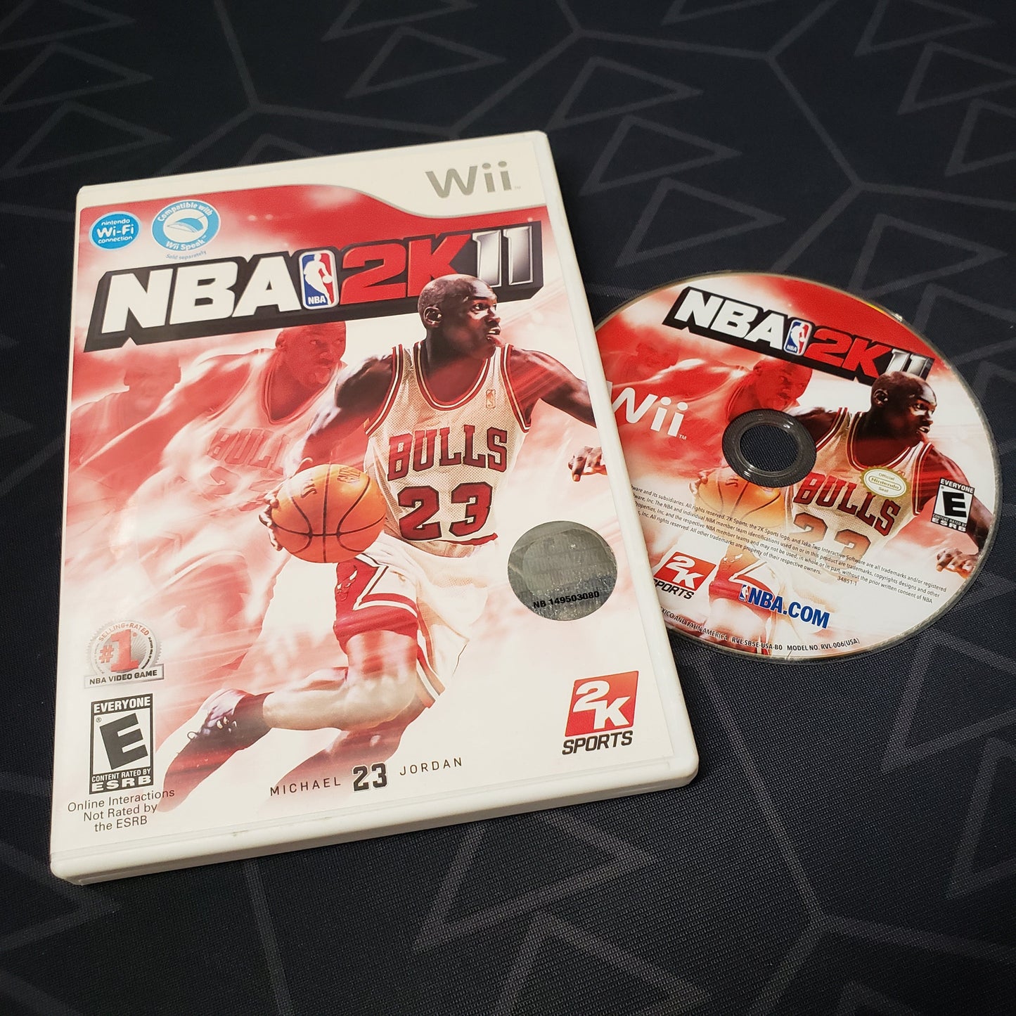 Image shows the case and disc for the video game NBA 2K11 for Nintendo Wii