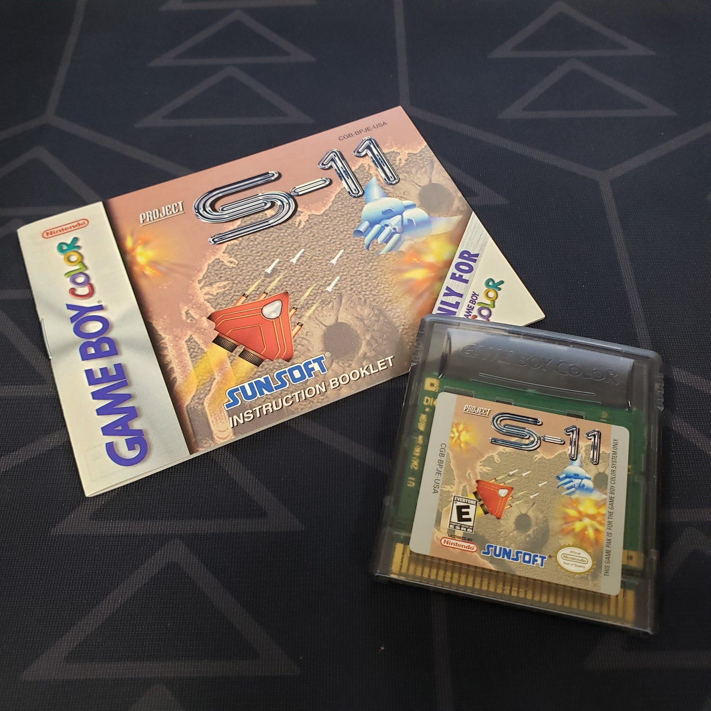 Image shows the manual & cartridge for the video game Project S-11 for Nintendo Game Boy Color