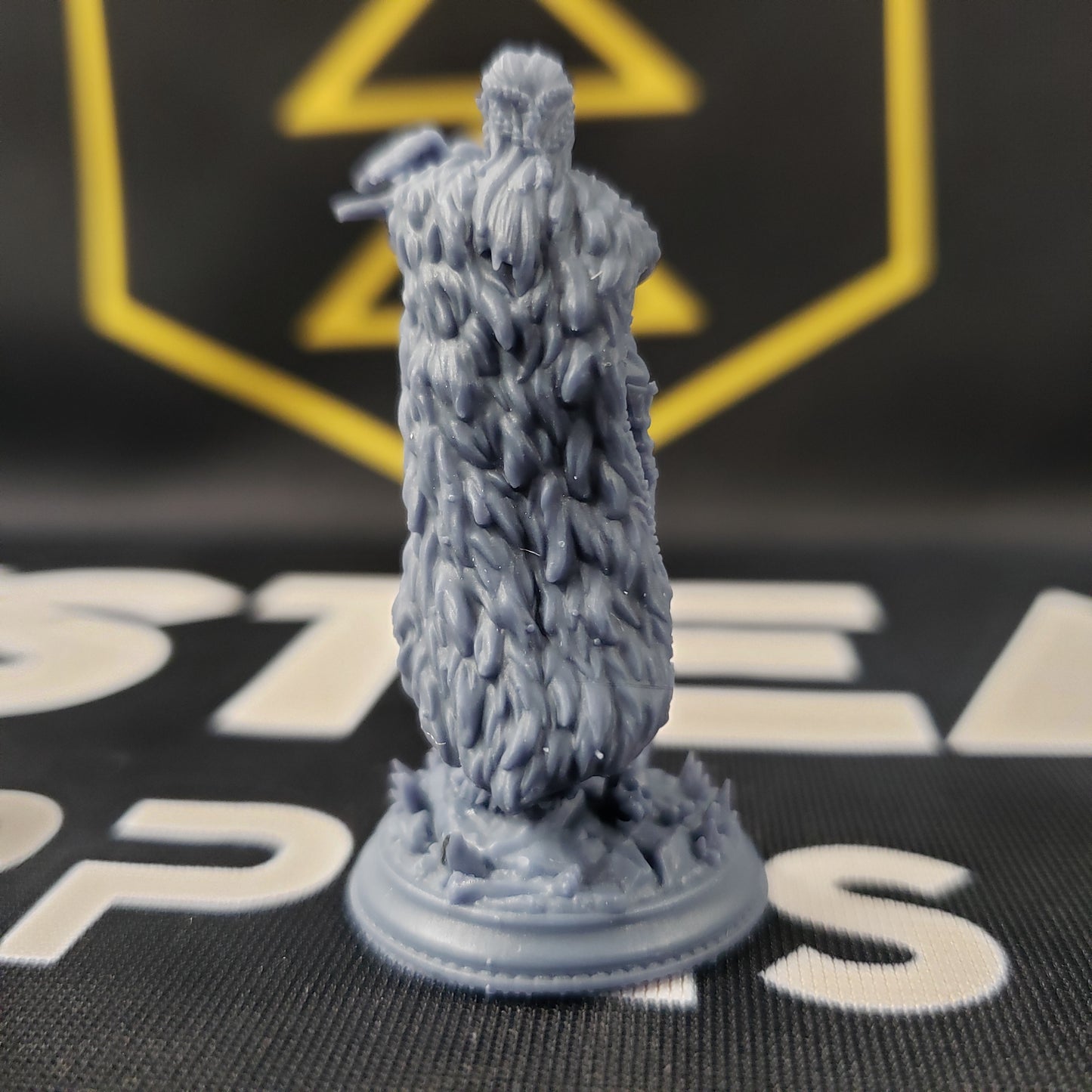 Celine de la Rouge (Female Vampire Druid)