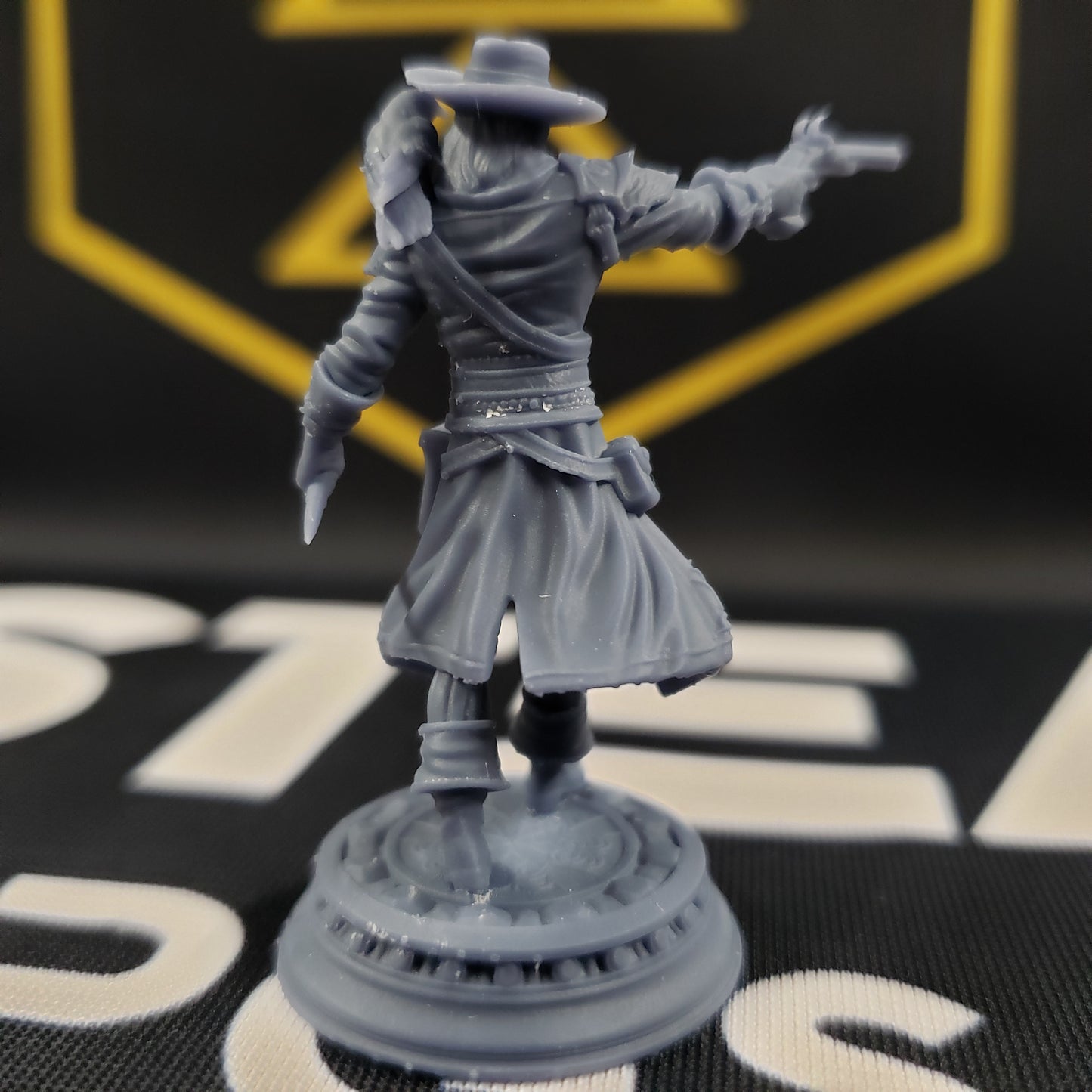 Arkham Ravenswood, Hunter of the Defiled (Male Revenant Human Gunslinger)