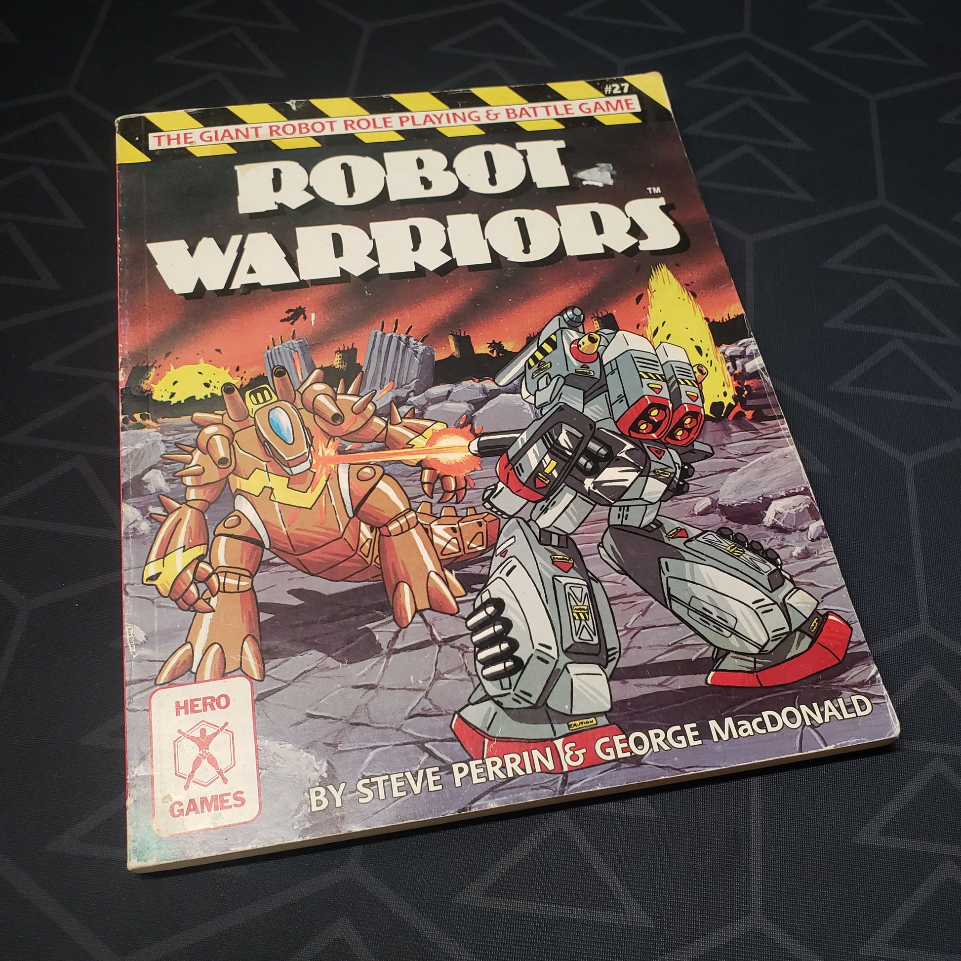 Image shows the front cover of the Robot Warriors (HERO System) roleplaying game book