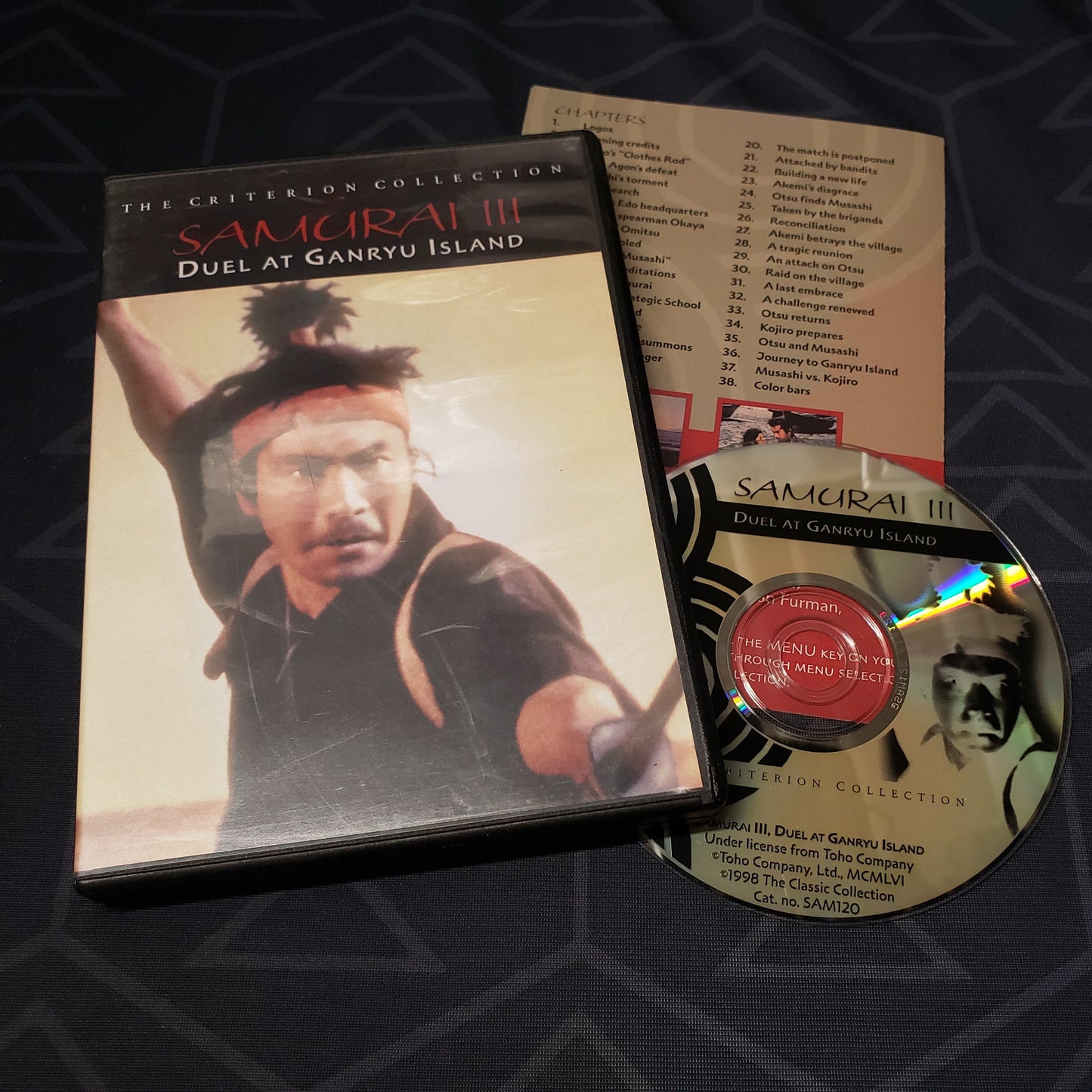 Image shows the case, insert & disc for the movie Samurai III: Duel at Ganryu Island on DVD