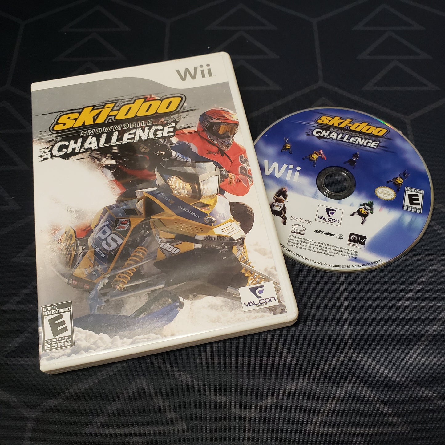 Image shows the case & disc for the video game Ski-Doo Snowmobile Challenge for Nintendo Wii