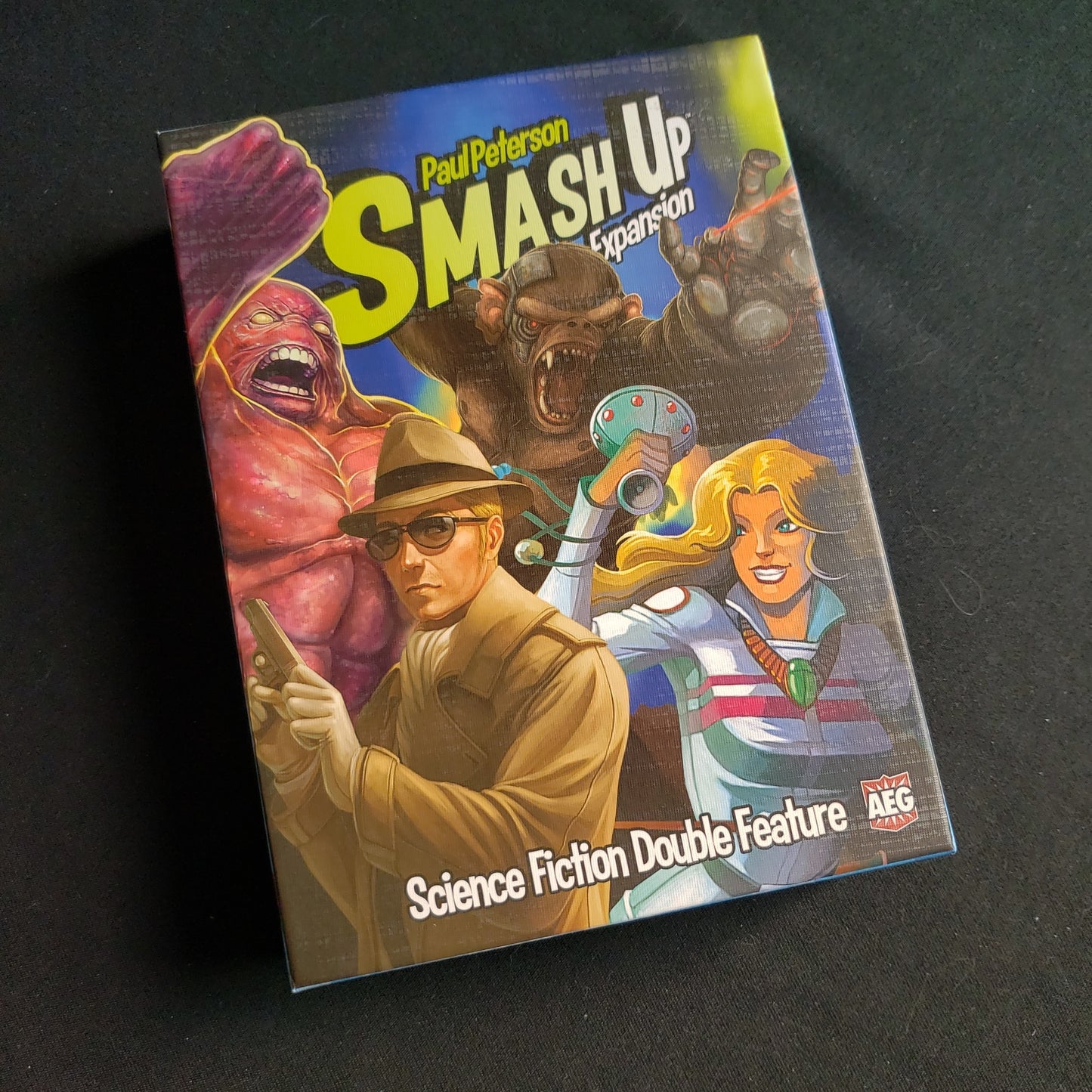 Image shows the front of the box for the Science Fiction Double Feature Expansion for the Smash Up card game