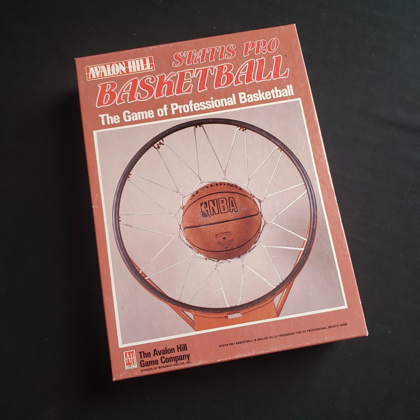 Image shows the front cover of the box of the Statis Pro Basketball board game