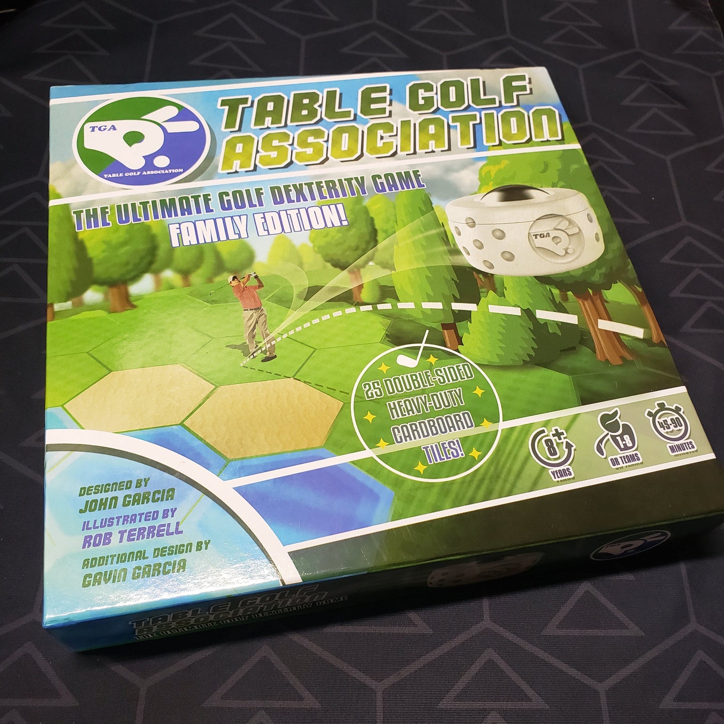 Image shows the front cover of the box for the Table Golf Association (Family Edition) board game