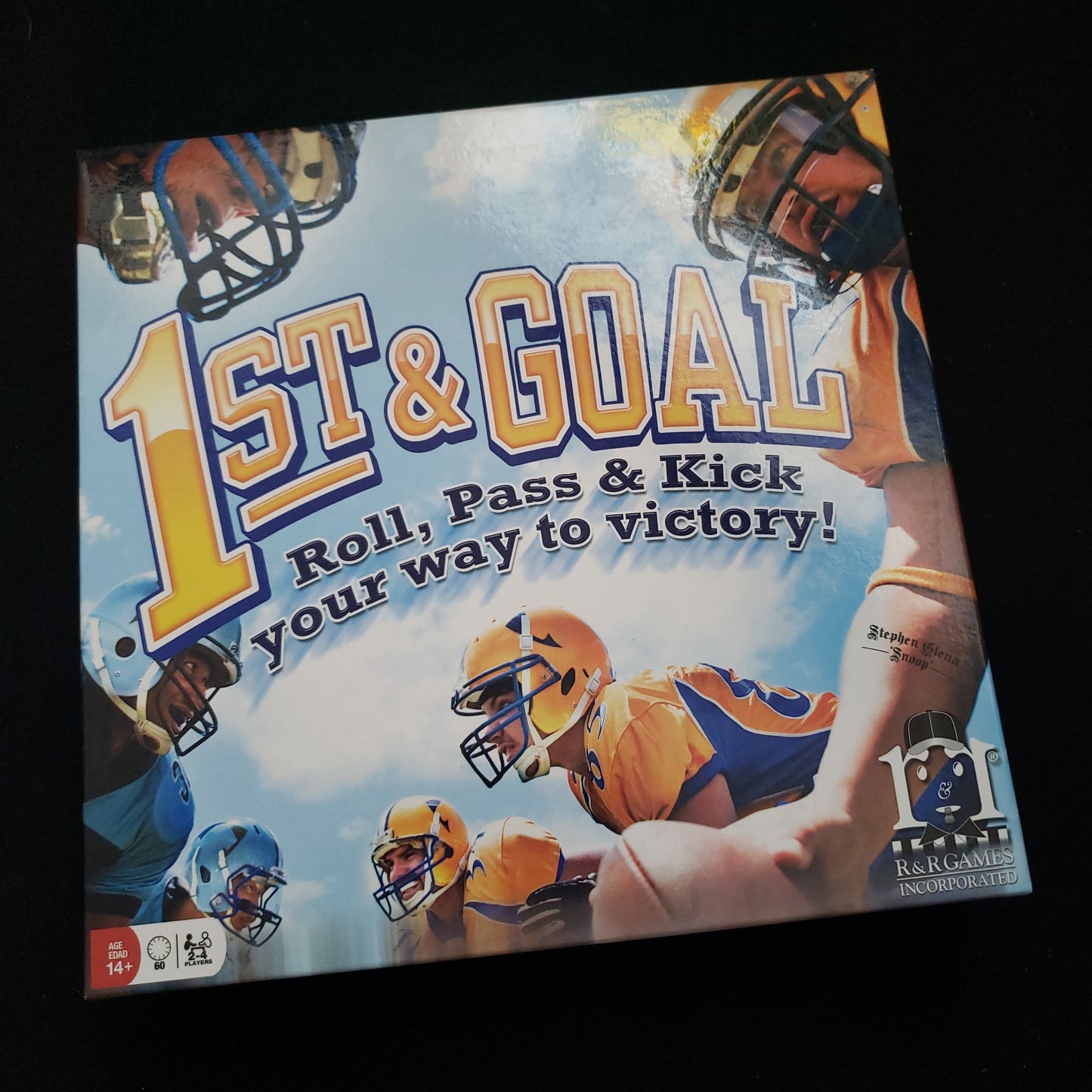 Image shows the front cover of the box of the 1st & Goal board game