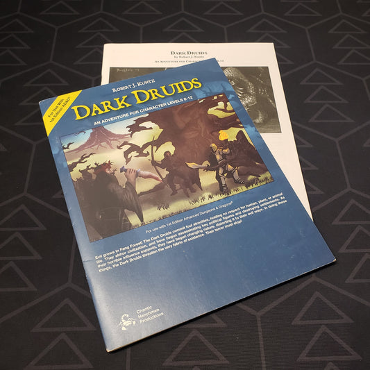 Image shows the front cover of the folio for the Dark Druids adventure module for the roleplaying game Advanced Dungeons & Dragons 1E with the booklet fanned out