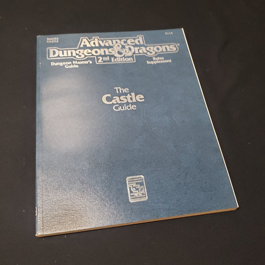 Image shows the front cover of the Castle Guide book for the roleplaying game Advanced Dungeons & Dragons: Second Edition