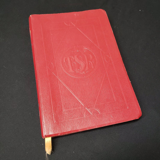 Image shows the front cover of the Encyclopedia Magica: Volume 2 book for the roleplaying game Advanced Dungeons & Dragons: Second Edition