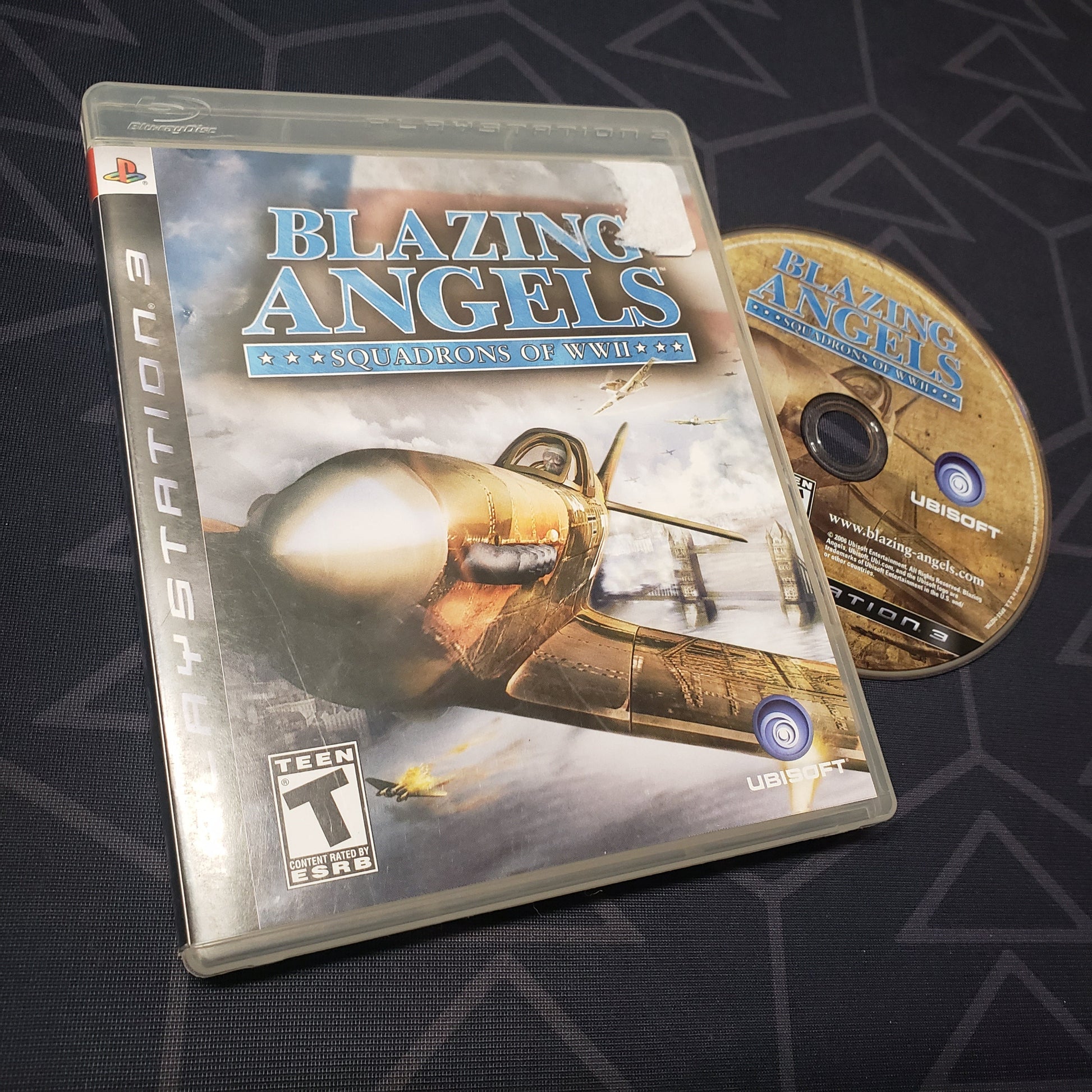 Image shows the case and disc for the video game Blazing Angels: Squadrons of WWII for Playstation 3