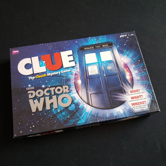 Image shows the front cover of the box of the Clue: Doctor Who board game
