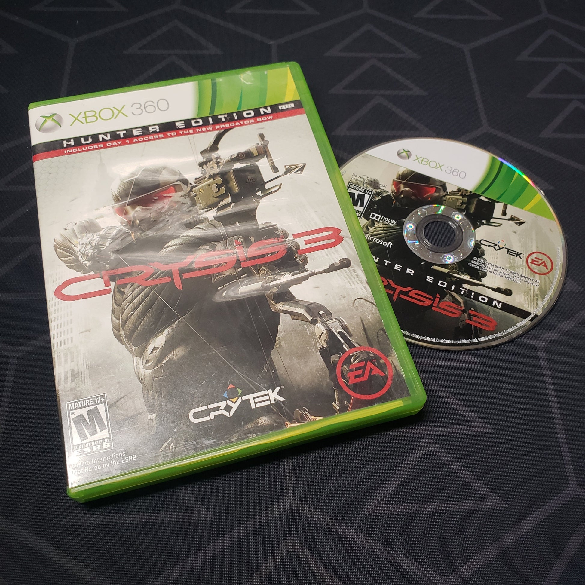 Image shows the case, manual and disc for the video game Crysis 3 for Xbox 360