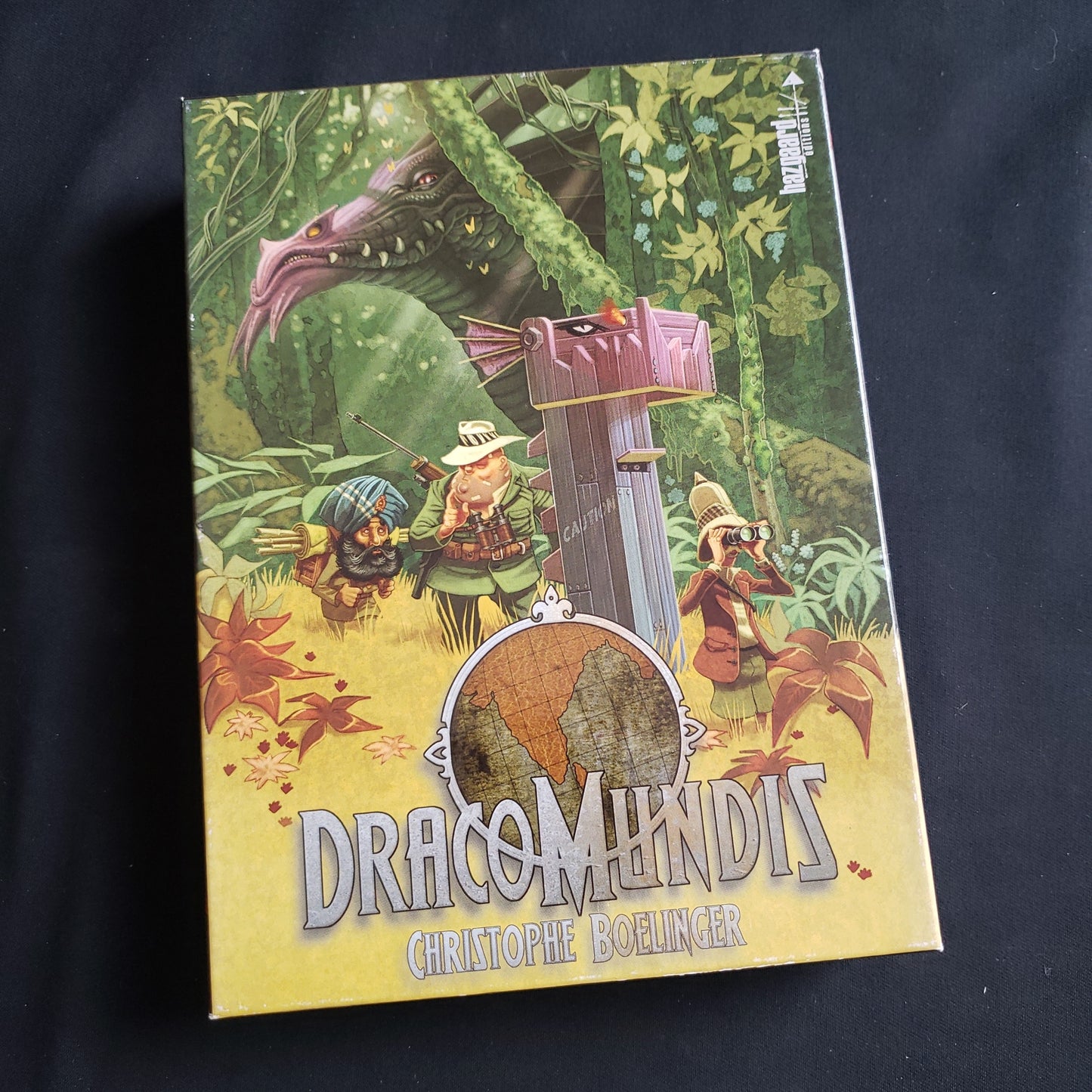 Image shows the front cover of the box of the Draco Mundis board game
