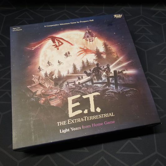Image shows the front cover of the box for the E.T. The Extra-Terrestrial - Light Years from Home board game