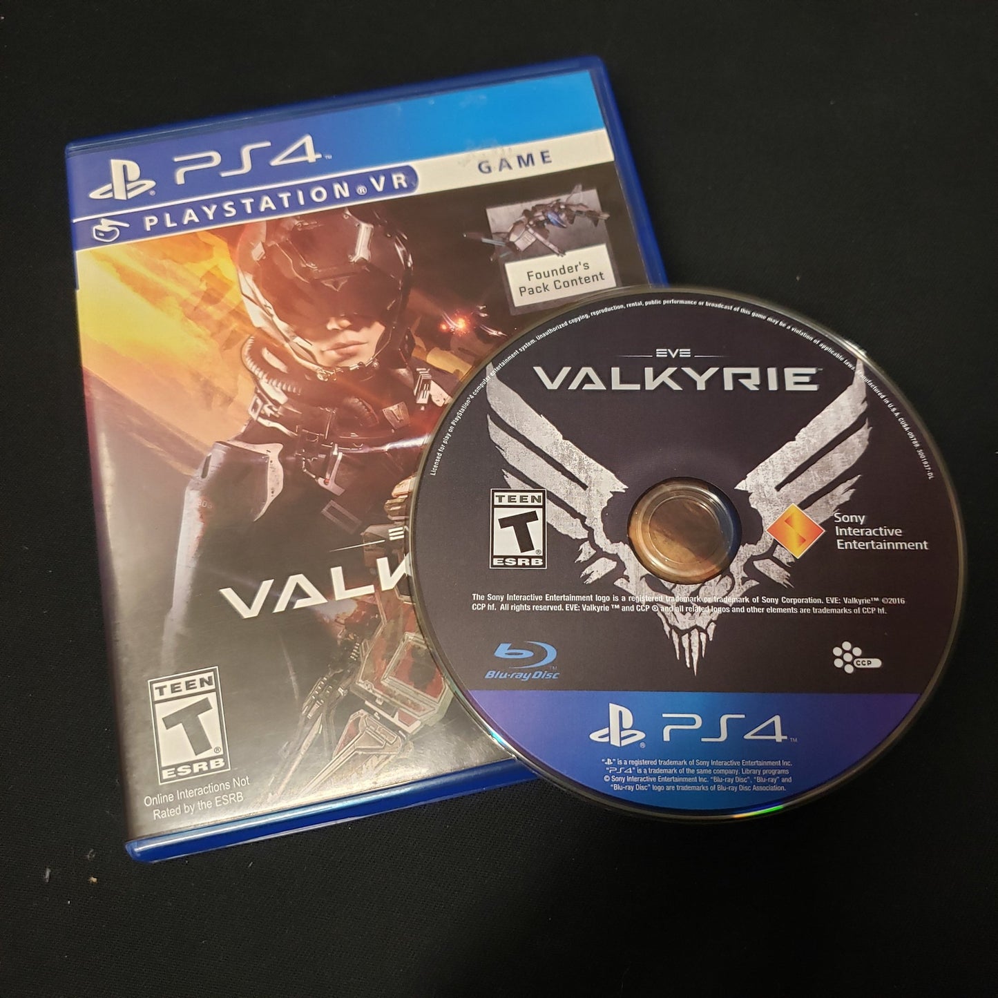 Image shows the case & disc for the video game EVE Valkyrie for Playstation 4