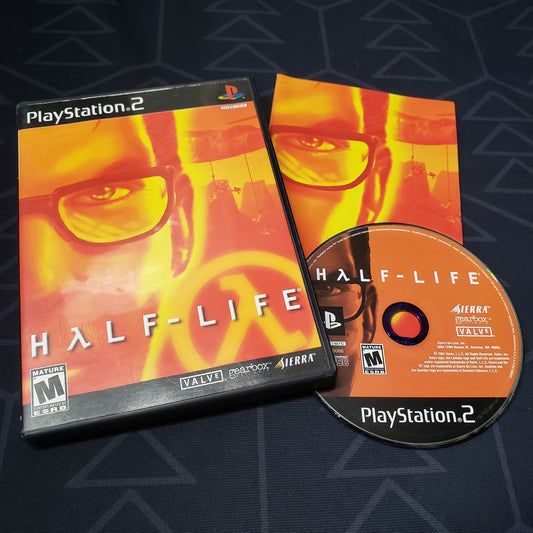 Image shows the case, manual and disc for the video game Half-Life for Playstation 2