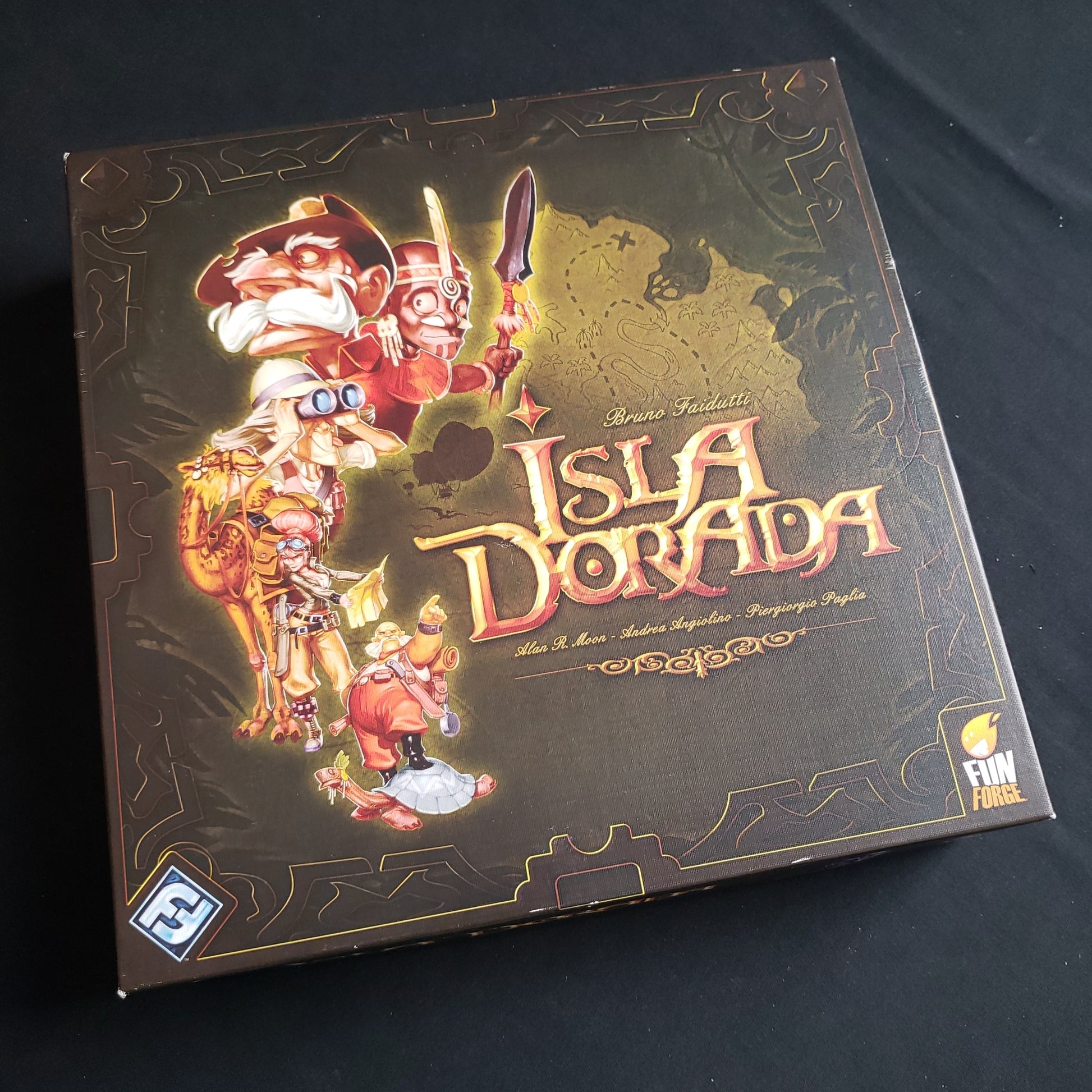 Image shows the front cover of the box of the Isla Dorada board game