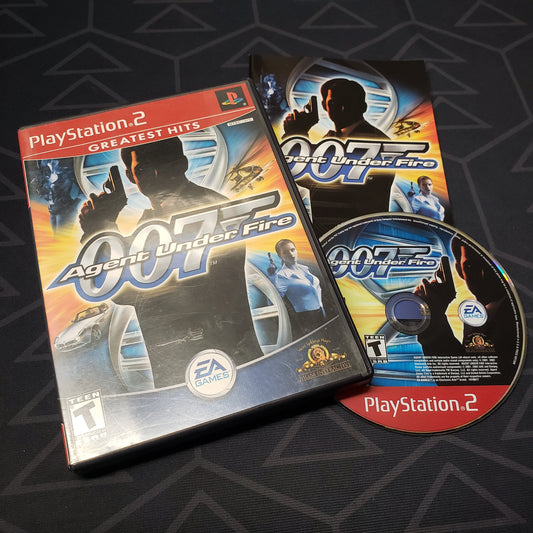 Image shows the case, manual and disc for the video game James Bond 007: Agent Under Fire for Playstation 2