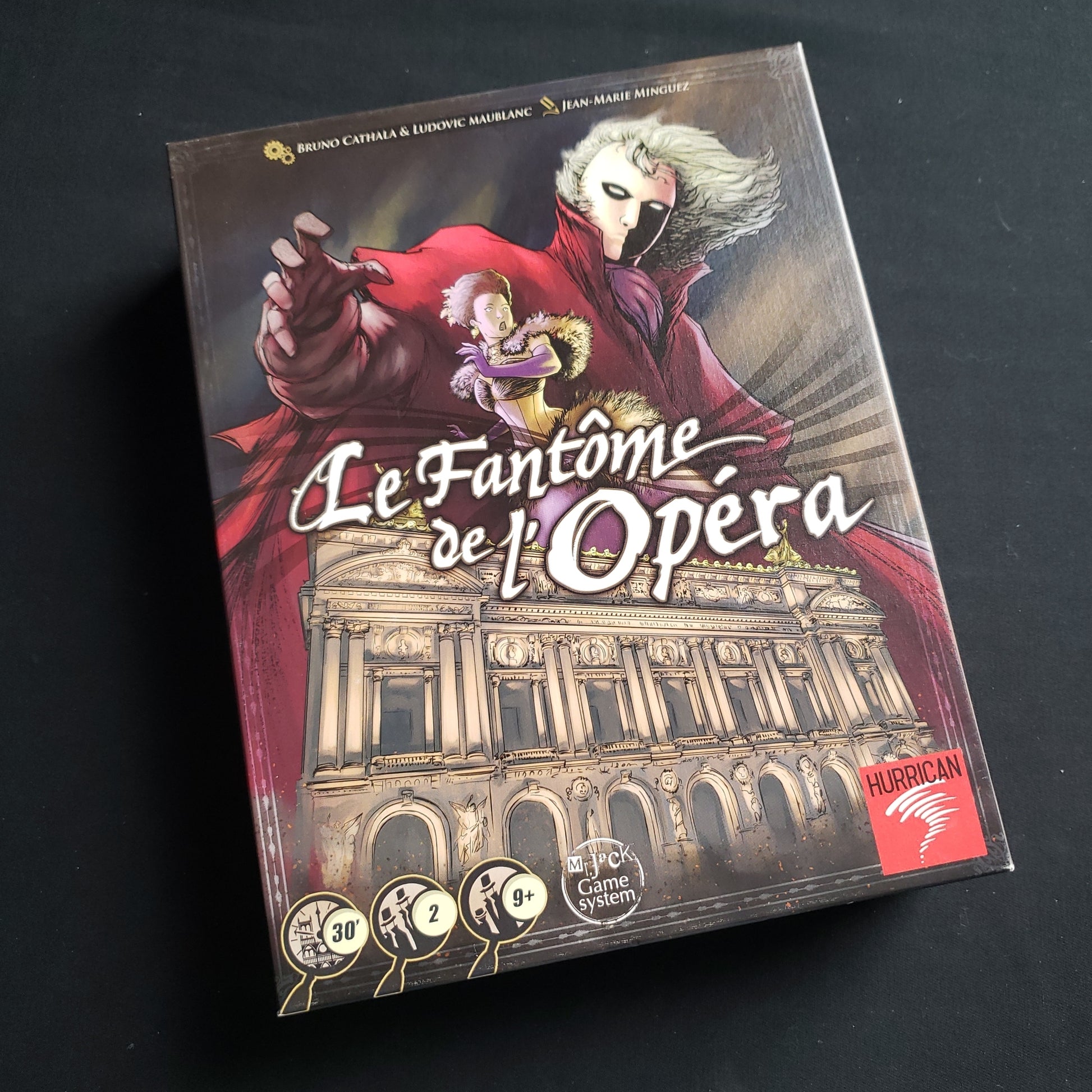 Image shows the front cover of the box of the board game Le Fantom de l'Opera