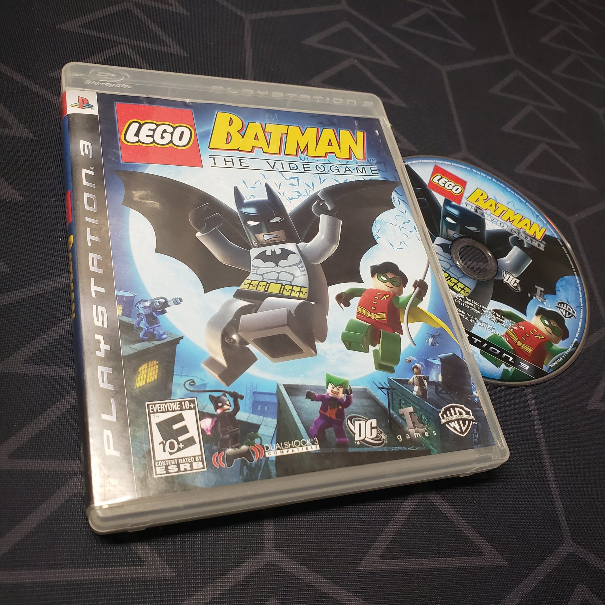 Image shows the case and disc for the video game LEGO Batman: The Video Game for Playstation 3