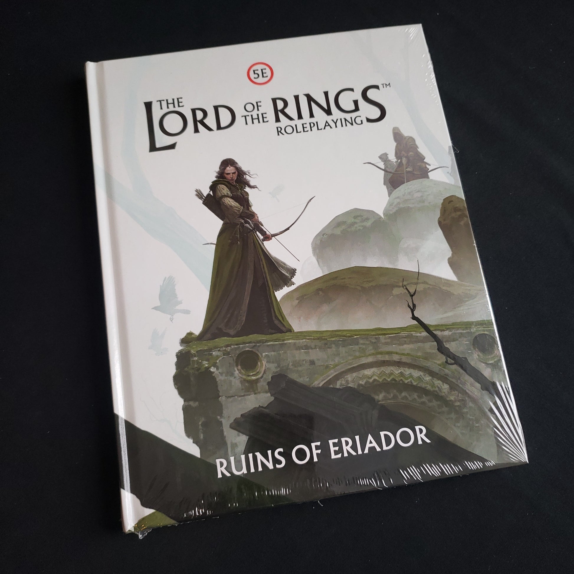 Image shows the front cover of the Ruins of Eriador book for the Lord of the Rings 5E roleplaying game