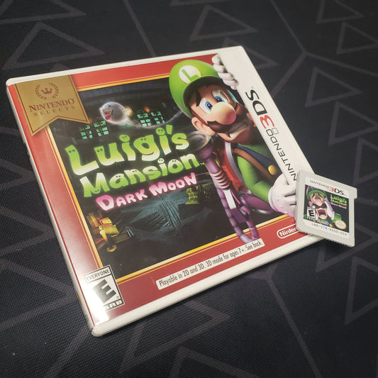 Image shows the case and cartridge for the video game Luigi's Mansion: Dark Moon for Nintendo 3DS