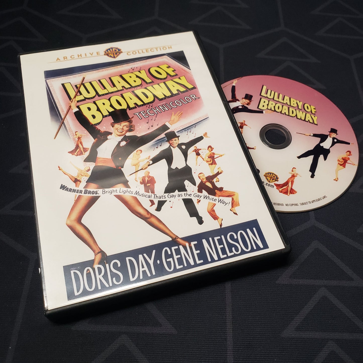 Image shows the case & disc for the movie Lullaby of Broadway on DVD