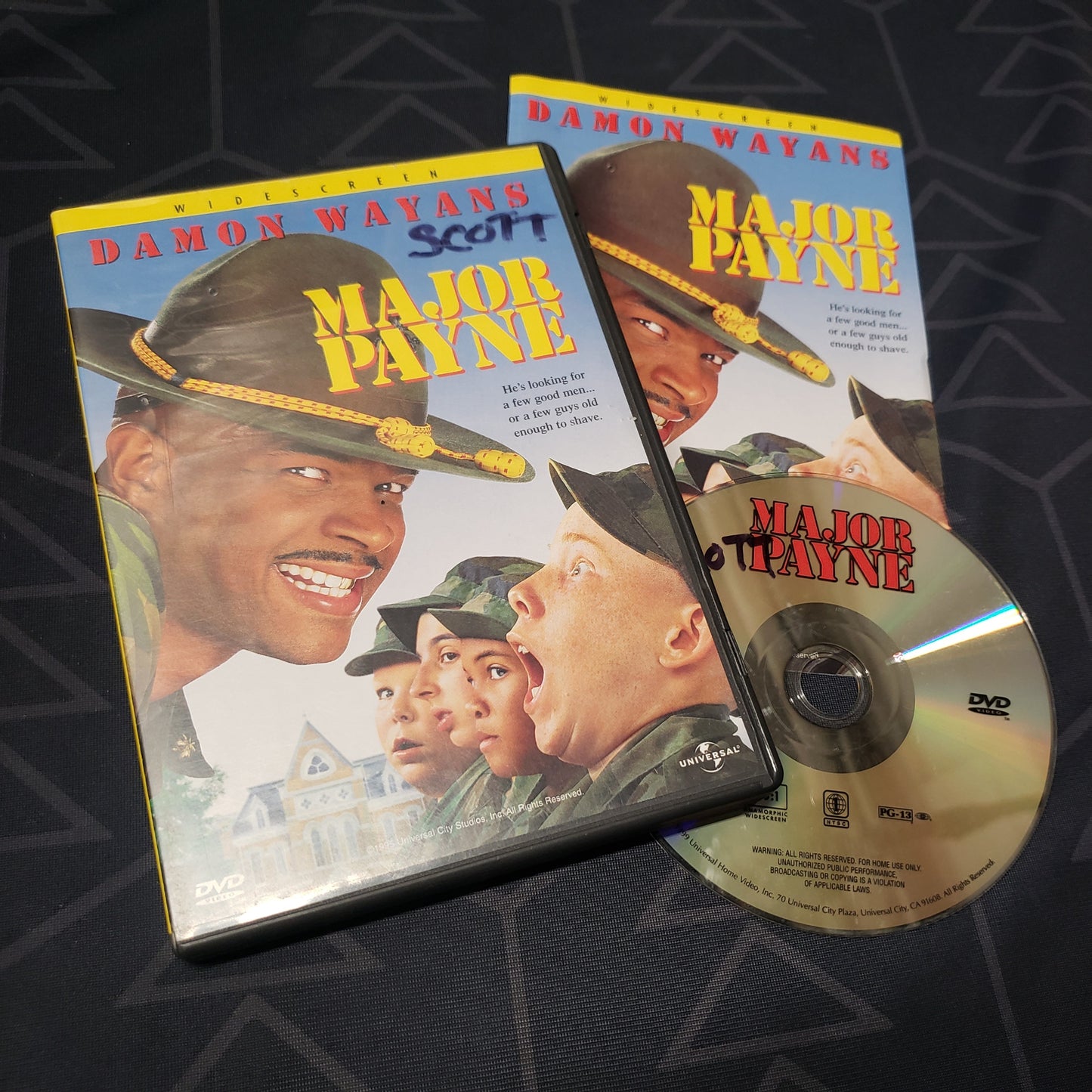 Image shows the case, insert & disc for the movie Major Payne on DVD