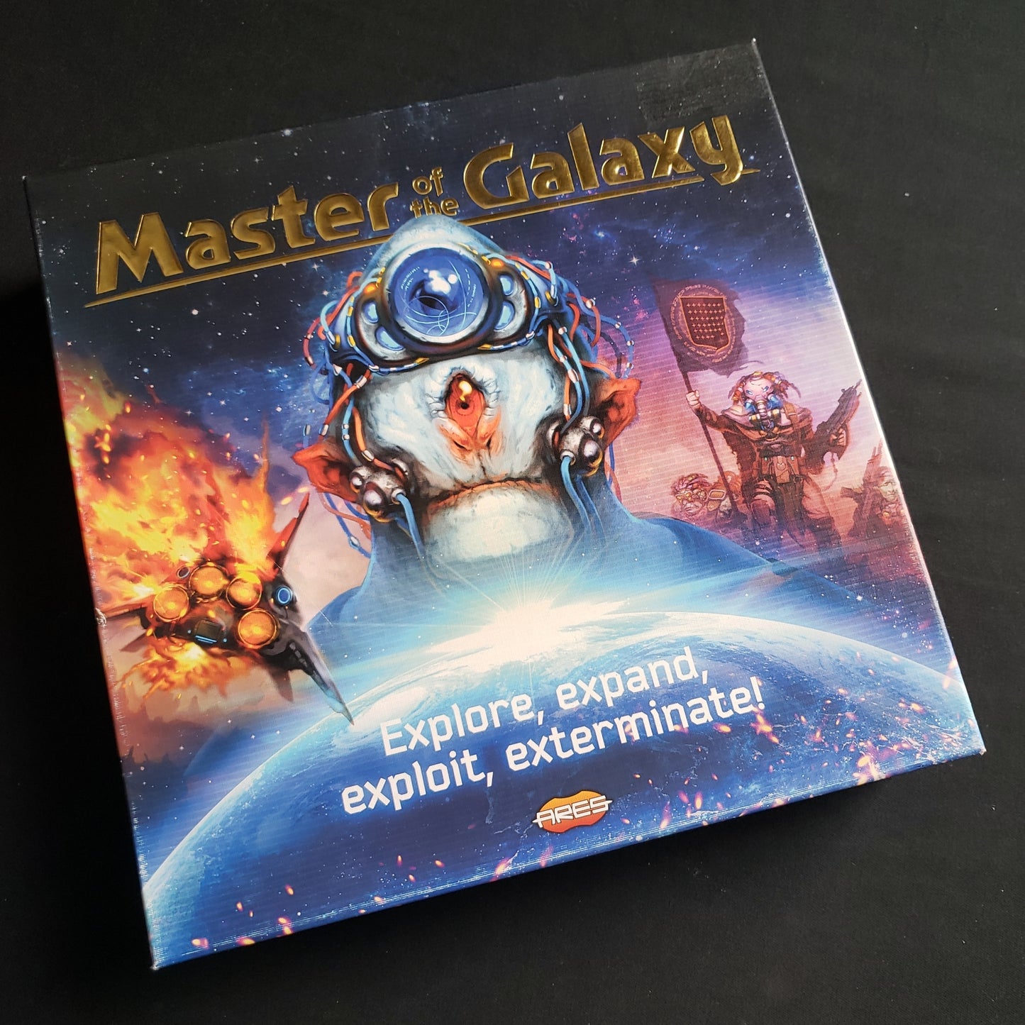Image shows the front cover of the box of the Master of the Galaxy board game