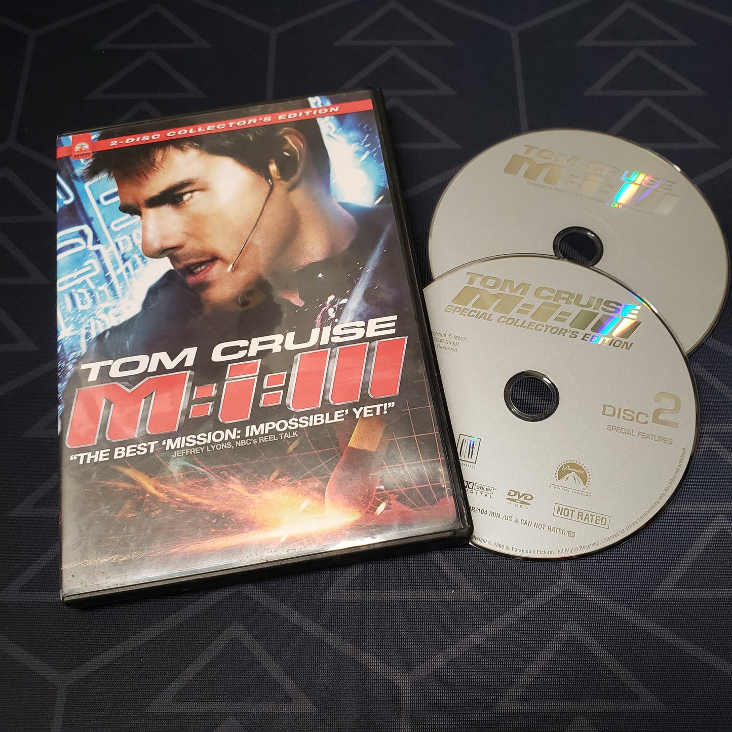 Image shows the case & two discs for Mission Impossible III on DVD