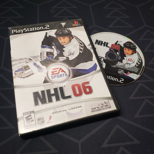 Image shows the case and disc for the video game NHL 06 for Playstation 2