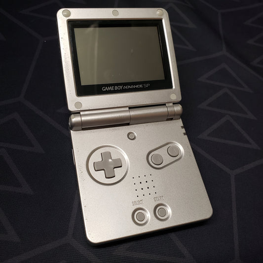 Image shows the front of a platinum Nintendo Game Boy Advance SP gaming console